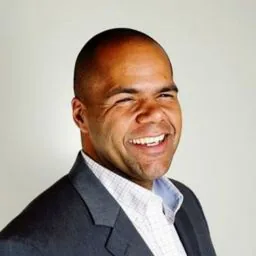 Top Customer Service Leader: Flavio Martins