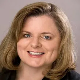 Top Customer Service Leader: Lynn Hunsaker