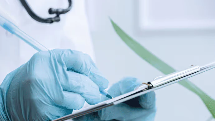 A Leading US Pharmacy and Health Benefits Company Unifies Quality, Coaching, and Customer Insight on AmplifAI